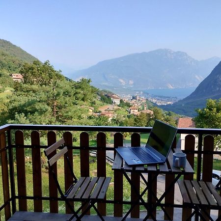 La Rustica Sul Lago Di Tenno Mansarda Luaran gambar