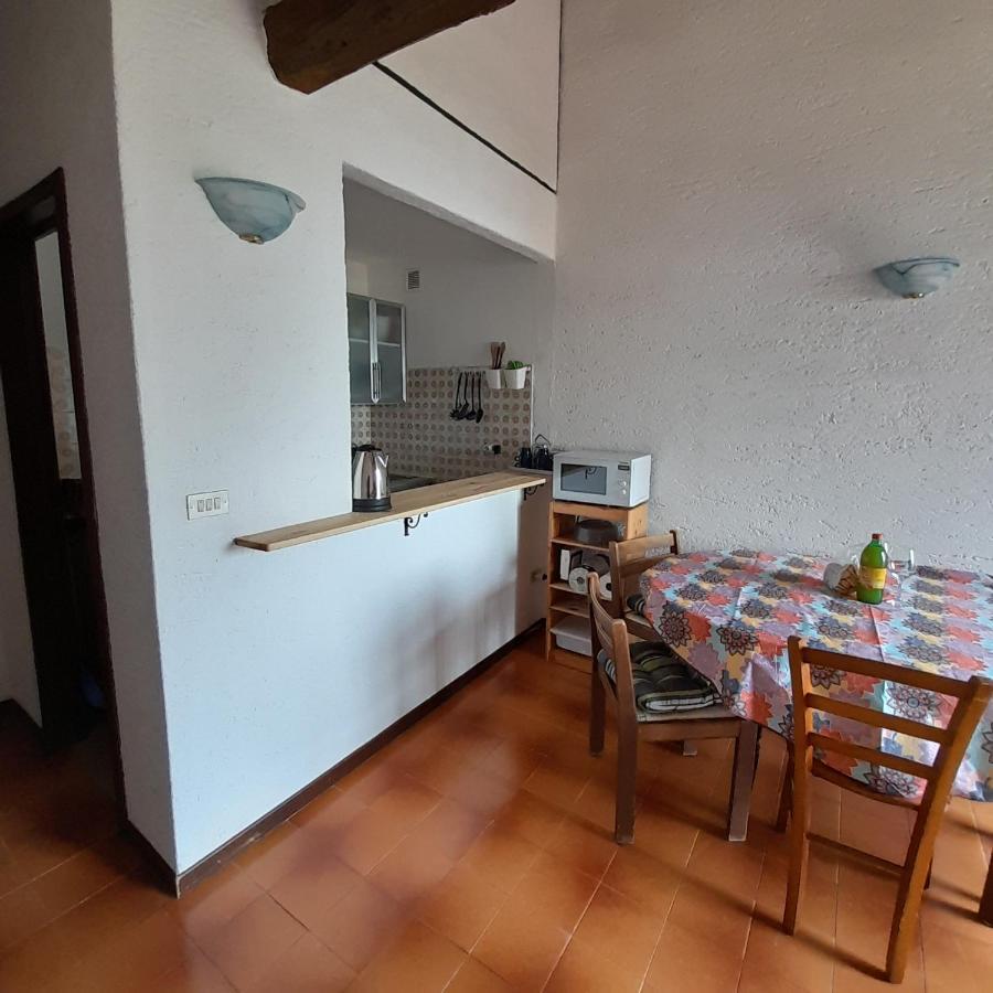 La Rustica Sul Lago Di Tenno Mansarda Luaran gambar