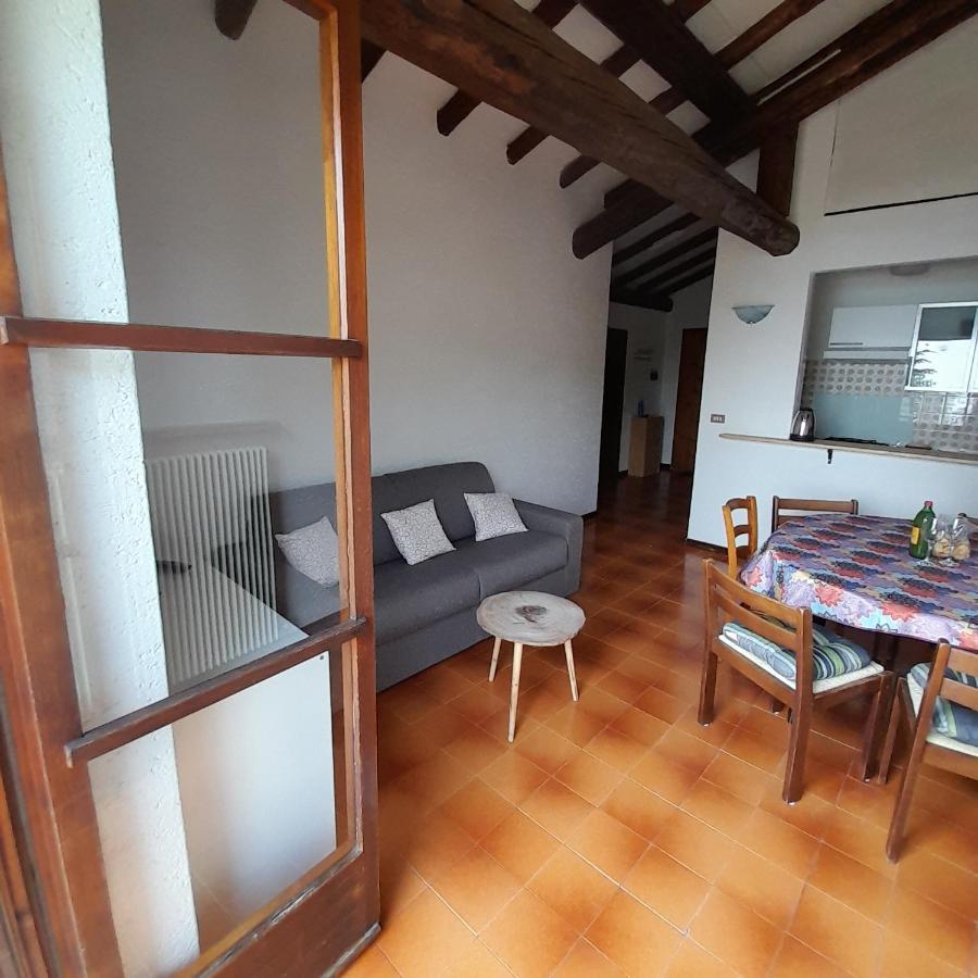 La Rustica Sul Lago Di Tenno Mansarda Luaran gambar